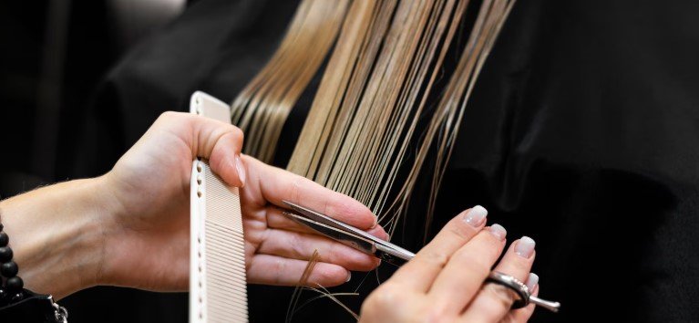 Fodrász állás Budapest XVI. kerületben, azonnali kezdés, stabil vendégkör, barátságos szalon