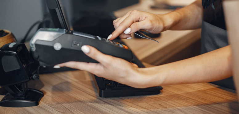 Eladó munkatársat keresünk dohány-kiskereskedelmi üzletbe (XV. kerület)​ – bejelentett, hosszú távú állás